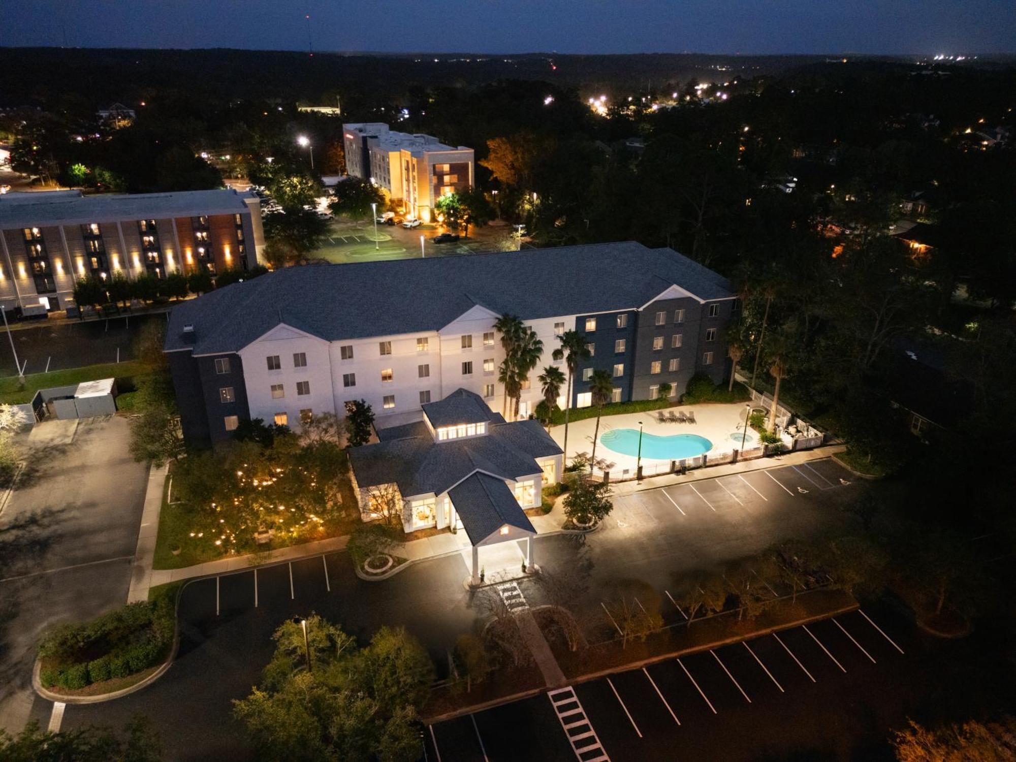 Hilton Garden Inn Tallahassee Exterior photo